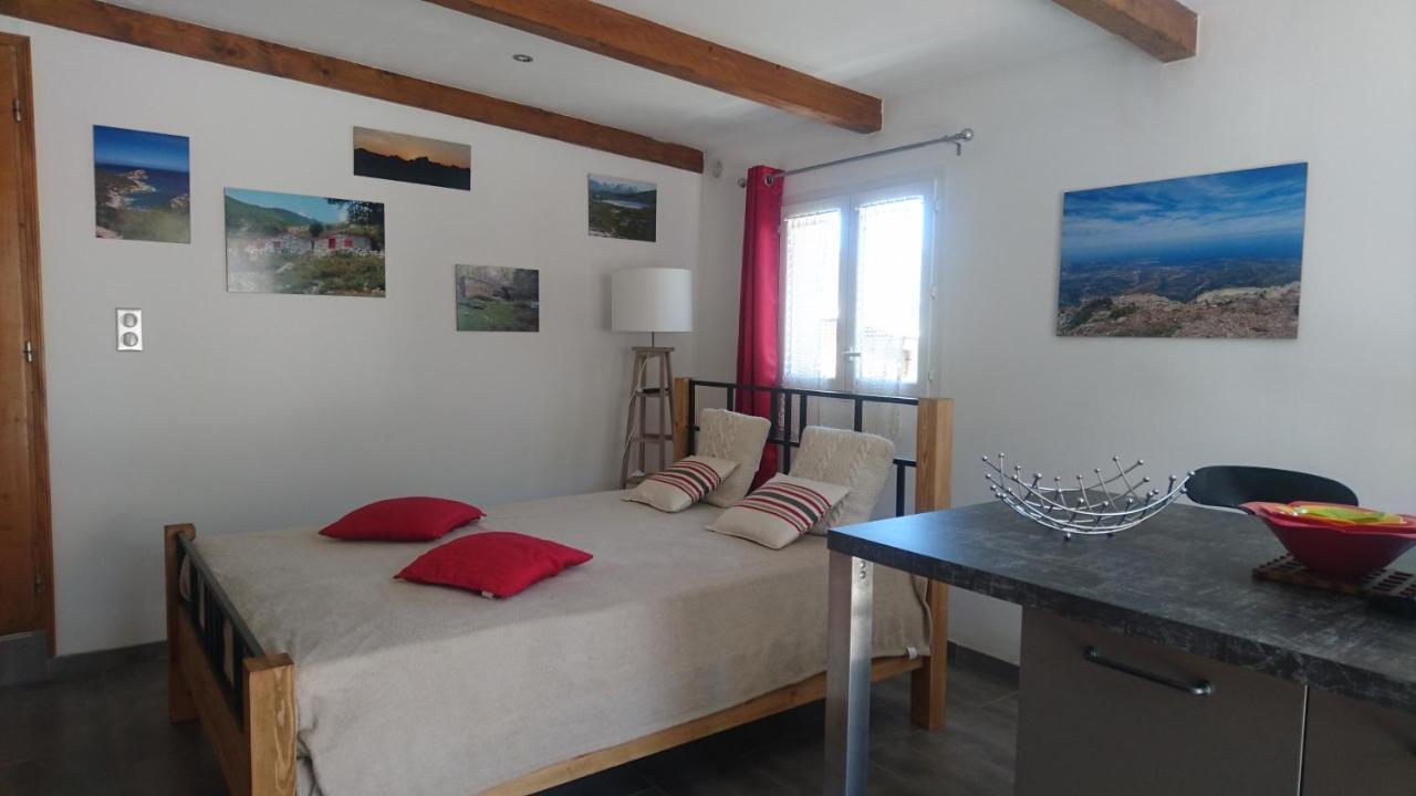 Mini Villa Marcel Classee 3 Etoiles Calenzana Bagian luar foto